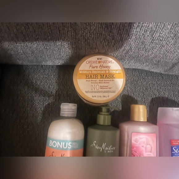 Hair & Body Set - Picture 3 of 3